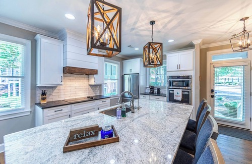Lake Oconee House | 3BR/3BA cottage within gated Reynolds Lake Oconee and Marina Cove.