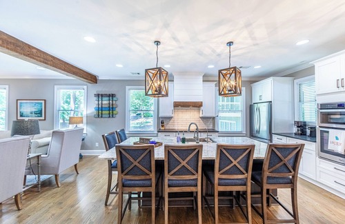 Lake Oconee House | 3BR/3BA cottage within gated Reynolds Lake Oconee and Marina Cove.