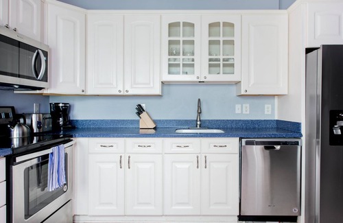 Beach Institute House | 3BR/3BA Historic District Townhouse.walk to everything Savannah has to offer!