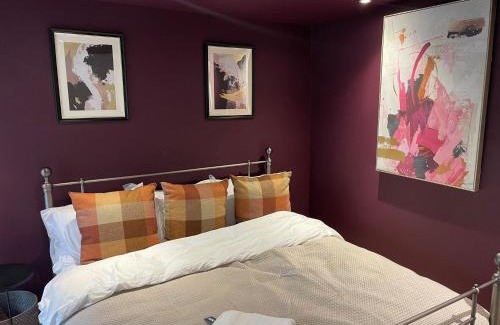 Island Gardens Apartment | 3BR Apt Near Excel, O2 & City Airport!