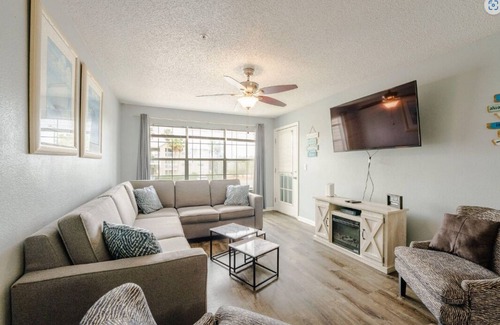 Indian Bayou Condo | 3BR Condo in Destin - Sleeps 10, Short Walk to the Beach