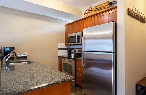 Olympic Valley Condo | 3BR Condo in the Village at Palisades - Premier