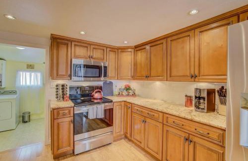 Central Colorado Springs House | 3BR DOWNTOWN - NEW Hot Tub - Olympic Training Center
