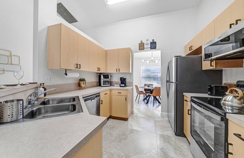 Saint Cloud House | 3BR Extended Stay Oasis