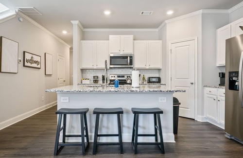 Norcross House | 3BR Extended Stays, Pet Friendly