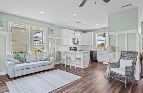Oak Hammock House | 3BR Harkers Island Dream King bed Sound Views
