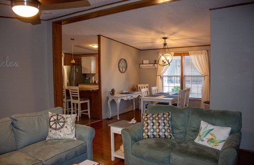 Hampstead House | 3BR Home Close to the Beach, & Wilmington to Make Your Vacation 'Better Off'!