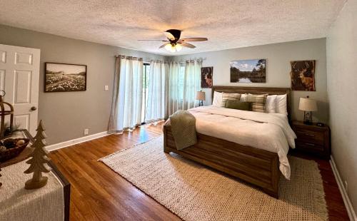 Knoxville Apartment | 3BR Home Near Downtown Knoxville Long-Term OK