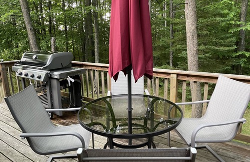 Egg Harbor House | 3BR Home Nestled on a Door County Wooded Lot