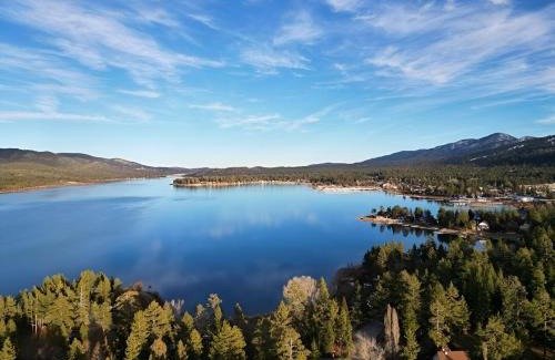 Big Bear Lake House | 3BR Home w Game Room by The Village, Lake & Summit
