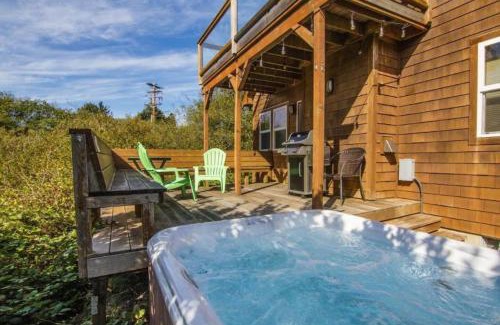 Neahkahnie Beach House | 3br Hot Tub Ocean Views & King Beds Near Beach