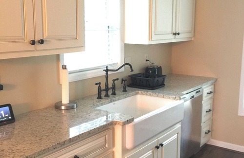 Orangeburg House | 3BR House & Pond View. Quiet Area. Dining & Shopping 2 min Drive. SCSU 10 min.