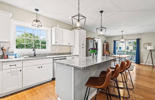 South Portland House | 3BR Mid-Century Modern Retreat Near Portland & Willard Beach