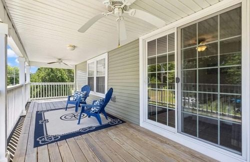 South Portland House | 3BR Mid-Century Modern Retreat Near Portland & Willard Beach