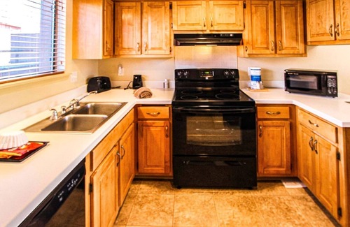 Ruidoso Condo | 3BR Retreat w/Mountain Views