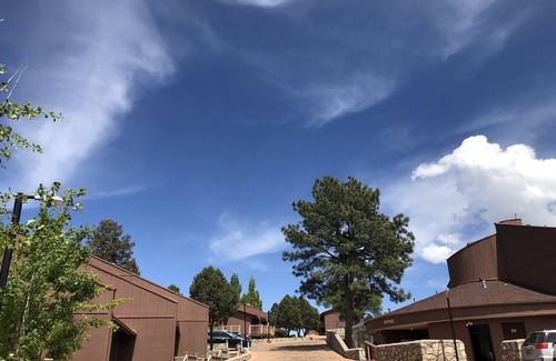 Ruidoso Condo | 3BR Retreat w/Mountain Views