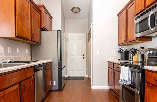 North Charleston House | 3BR Retreat With Fenced Backyard And Near Beaches