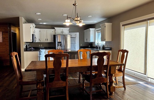 Roberts House | 3BR Riverfront Retreat on 16 Acres Minutes from Red Lodge