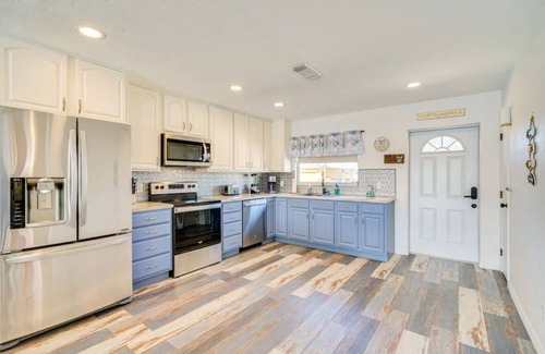 Matlacha House | 3BR Waterfront townhome Matlacha with hot tub, boat dock WiFi, bikes and kayaks