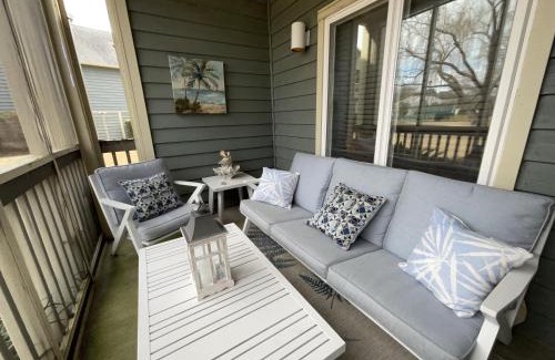 Arcadian Shores Apartment | 3C Canterbury Court villa