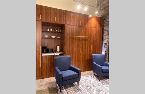 North Oakland Apartment | 3E-Cozy! Micro apartment minutes from Shadyside, sleeps 1