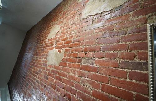 South Side Flats Apartment | 3E *Historic Gem* Heart of Southside-Sleeps 10