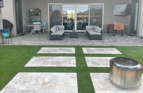 Pinnacle Peak House | 3k sqft home w/roof sunset patio, hot tub, firepits-25mi to stadium/downtowns