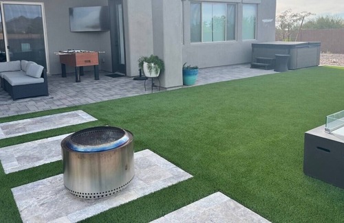 Pinnacle Peak House | 3k sqft home w/roof sunset patio, hot tub, firepits-25mi to stadium/downtowns