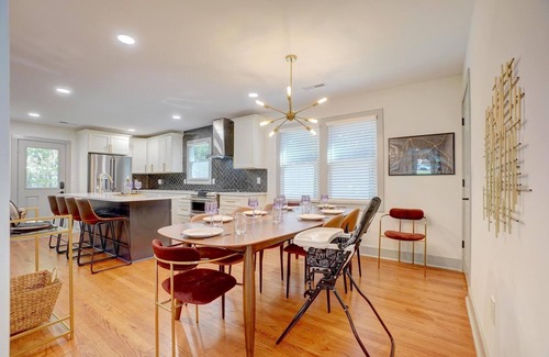 North Hills House | 3KingSuites~17Guests~KidPad~NHills~BackyardRetreat