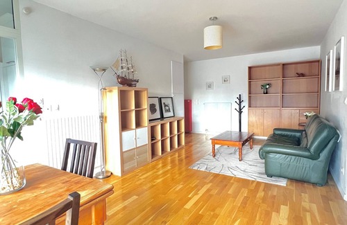 Ivry-port Apartment | 3km de Paris, Bel Appartement Entier de 3 Pièces Avec Parking