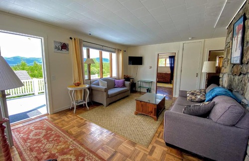 Sugar Hill House | 3L Cabin in picturesque Sugar Hill, breathtaking views, minutes from White Mountains attractions