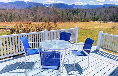Sugar Hill House | 3L Cabin in picturesque Sugar Hill, breathtaking views, minutes from White Mountains attractions
