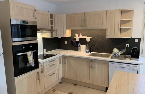 Frontignan Villa | 3mn walk from the beach, VILLA 5 bdrms in private residence between SEA and POND