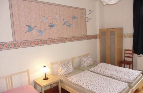 Loebtau Apartment | 3R-Fewo-bis-9-Personen-zentral-T4