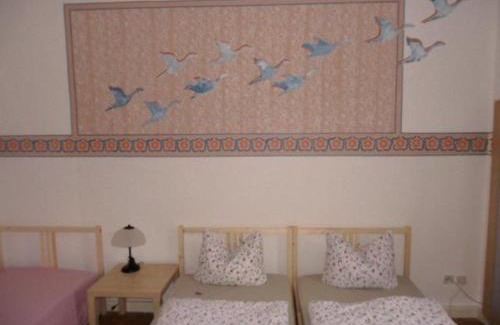 Loebtau Apartment | 3R-Fewo-bis-9-Personen-zentral-T4