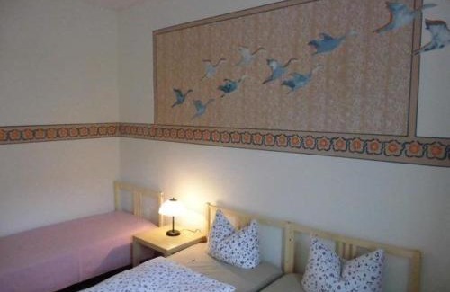 Loebtau Apartment | 3R-Fewo-bis-9-Personen-zentral-T4
