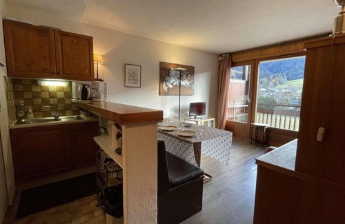 Praz-sur-Arly Apartment | 3rd floor, parking, tv, ski locker, 35m², Praz sur Arly