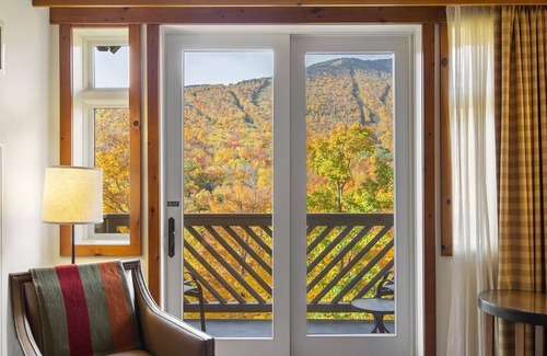 Stowe Area Apartment | 3rd Floor Studio @ The Lodge at Spruce Peak