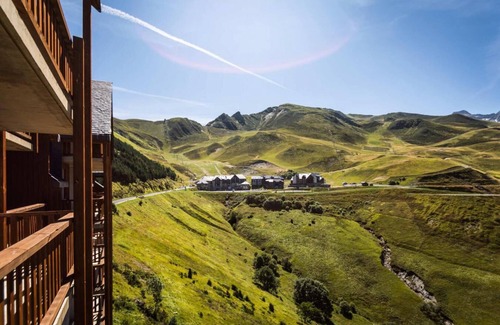 Peyragudes Apartment | 3rd floor, view ski slopes, balcony, tv, ski locker, 58m², Peyragudes