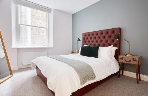 Holborn and Covent Garden House | 3VH Virginia House, 31 Bloomsbury Way by City Living London
