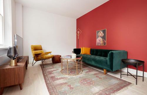 Holborn and Covent Garden House | 3VH Virginia House, 31 Bloomsbury Way by City Living London