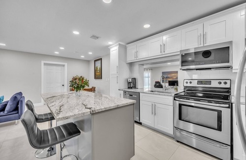Pompano Beach House | 4/2 Beach House W/Salt-Heated Pool - 4 Min from the Beach
