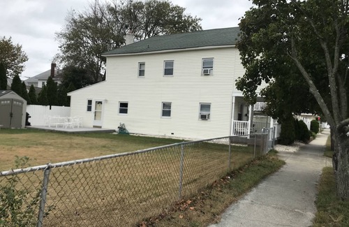 Cape May - Wildwood Apartment | 4.5 blocks to beach. Huge yard