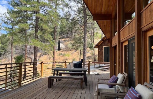 Idyllwild Cabin | 4 Acre A-Frame Private Retreat