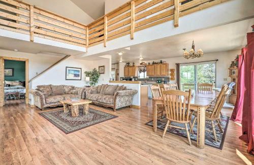 Florissant House | 4 Acres and Mtn Views Cabin with Deck in Florissant