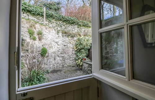 Tideswell Cottage | 4 Alma Road