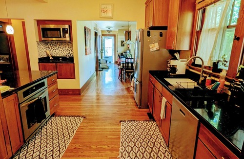 Loveland House | 4-bd house,Downtown, Hottub, Modern with Historic charm, Game Theatre Room