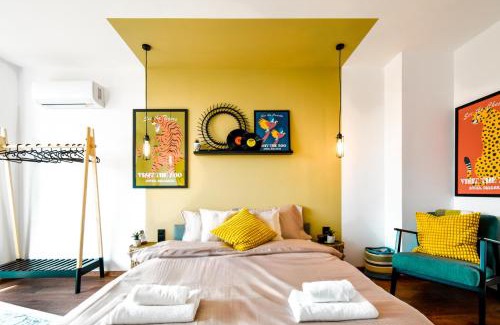 Sofia City Center Apartment | 4 Bdr 2 Bth Netflix Panorama Views