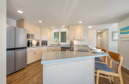 Hawaii Kai House | 4 BDR Hilltop Home w/Stunning Views, 20 Minutes from Honolulu!