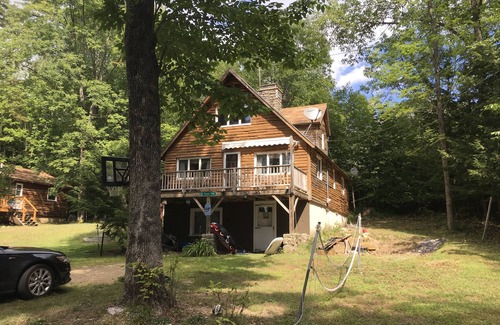 Harrison Cabin | 4 bdrm, 2 bath, cozy Chalet with Long Lake access in Harrison, Maine